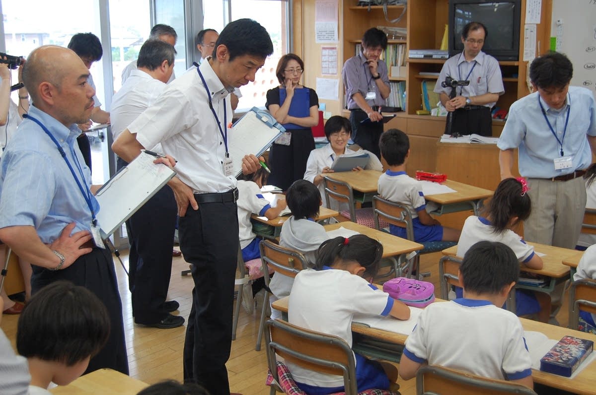 نهج المدرسة اليابانية في تحسين وتطوير أساليب التدريس