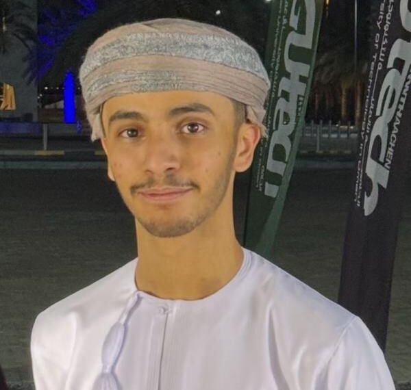 لماذا نفكر بعقول غيرنا؟