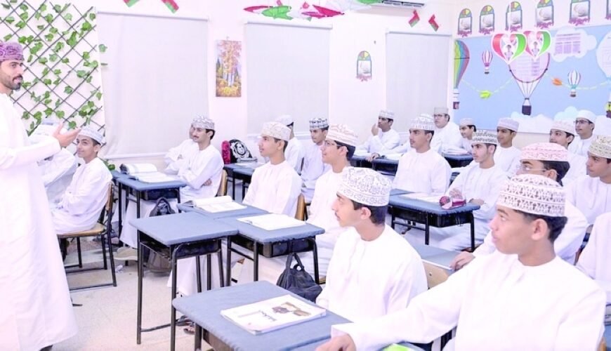 التخصص الجامعي في حسابات طلبة الثاني عشر.. قرار تصنعه المعرفة وتربكه المؤثرات