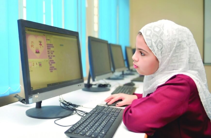 التعليم الصديق للطفل .. يحول المدارس إلى بيئة تعليمية محفزة للإبداع