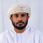 الطالب مسعود والدكتور أحمد درويش